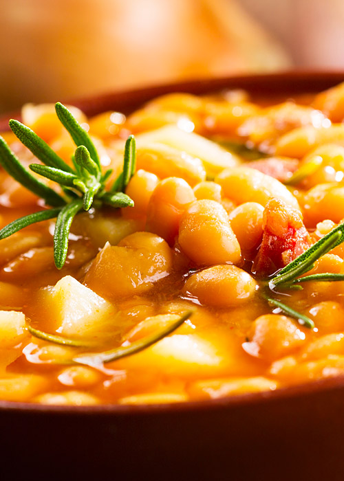 Zuppa di patate e fagioli borlotti